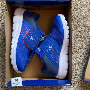 NWT Champion tennis shoes size 10